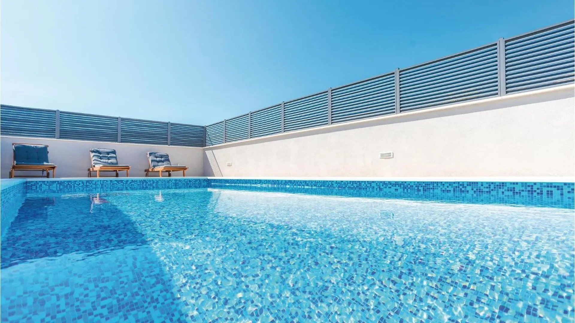 2 Bedroom Gorgeous Home In Zadar Holiday home