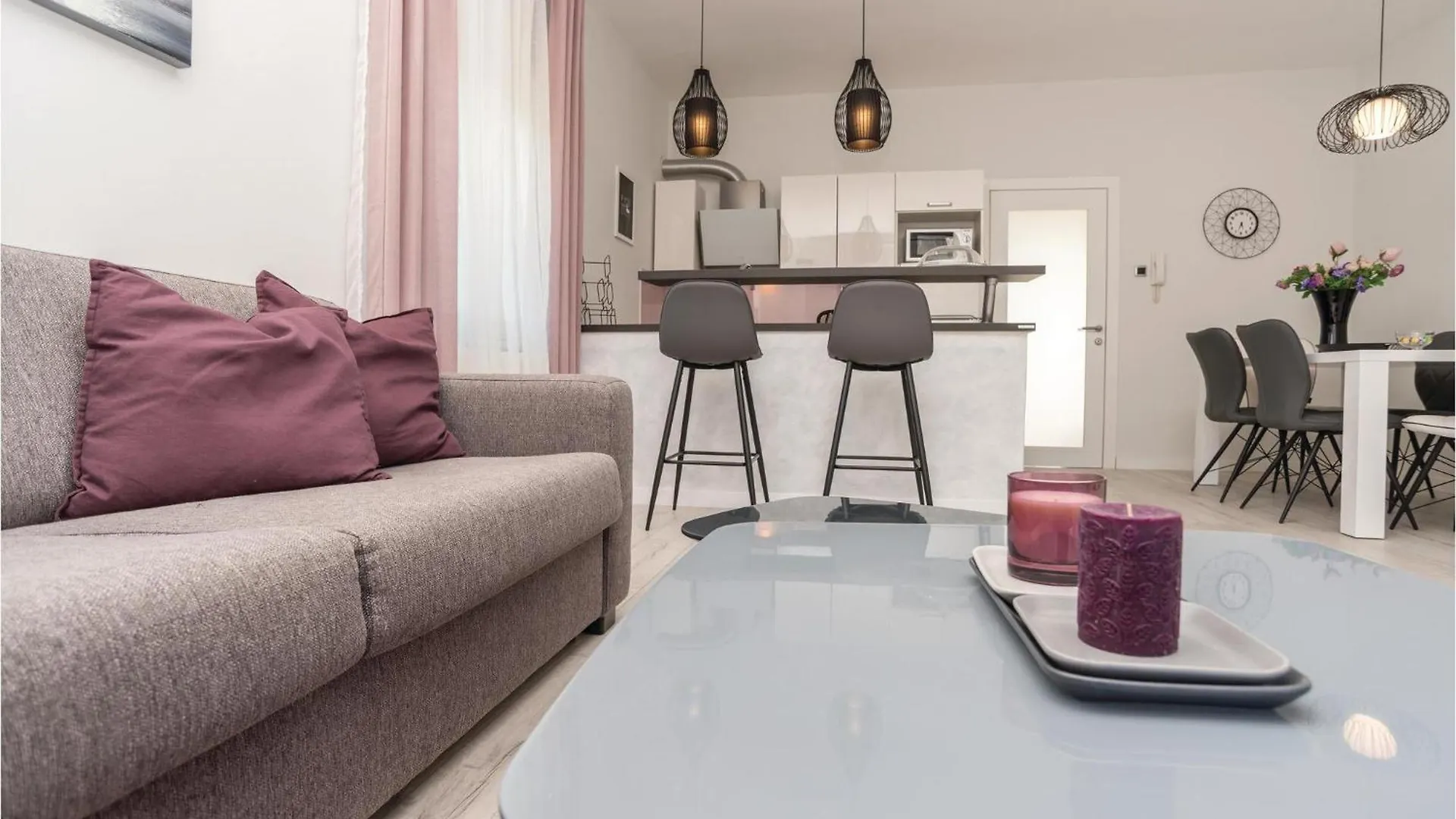 2 Bedroom Gorgeous Home In Zadar Holiday home